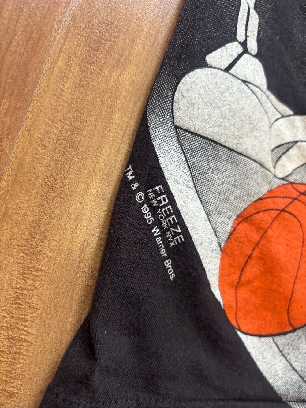 Warner Bros. 1996 Black & Orange Space Jam Graphic Tee with Taz & Bugs - Picture 9 of 16